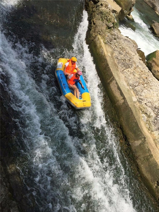 包含青少年水上漂流挑战赛,自然水域的极速冒险的词条 包含青少年水上漂流挑战赛,自然水域的极速冒险的词条
