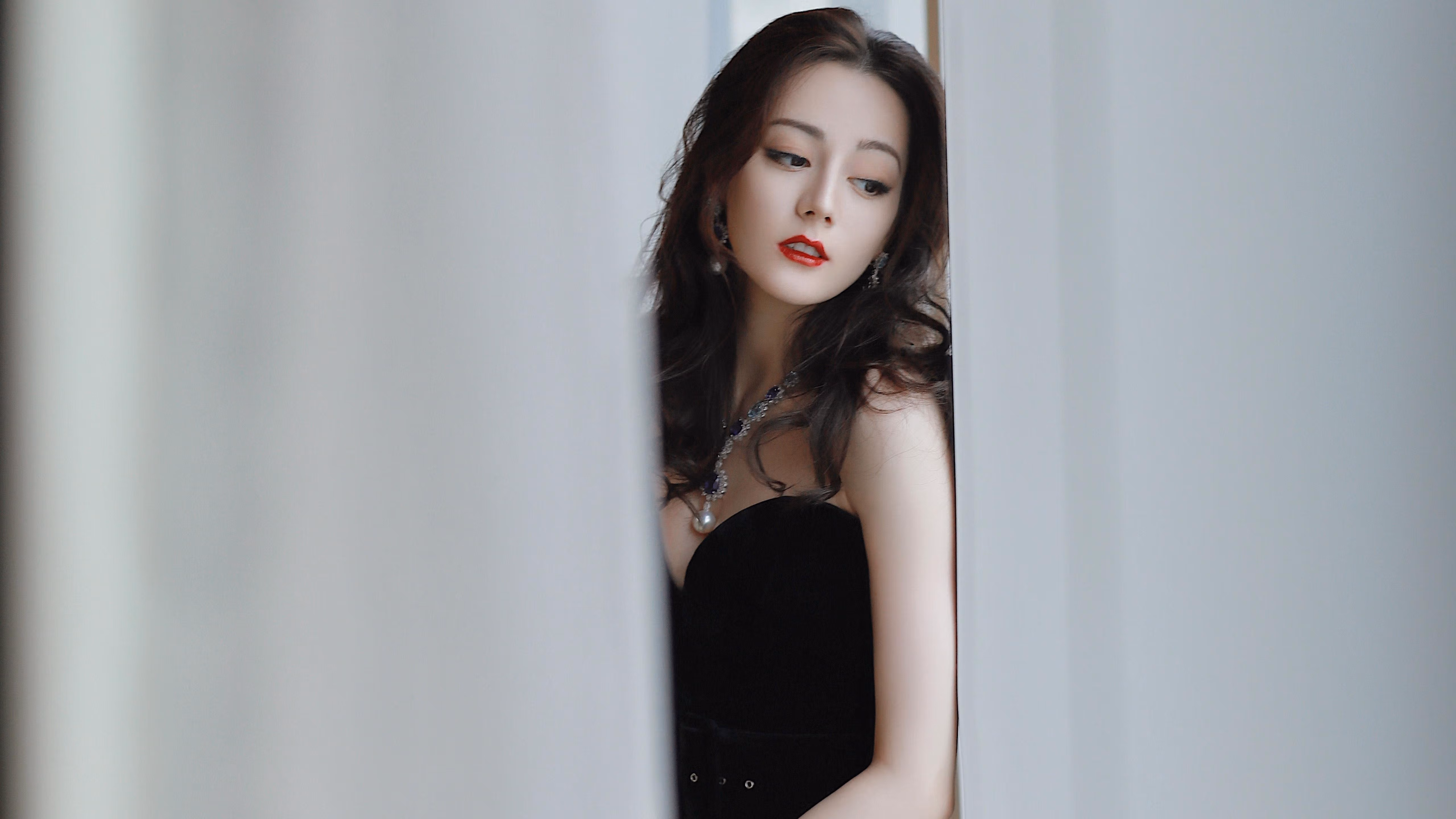 _湖人一扫颓势,连战连捷_,湖人连签4人