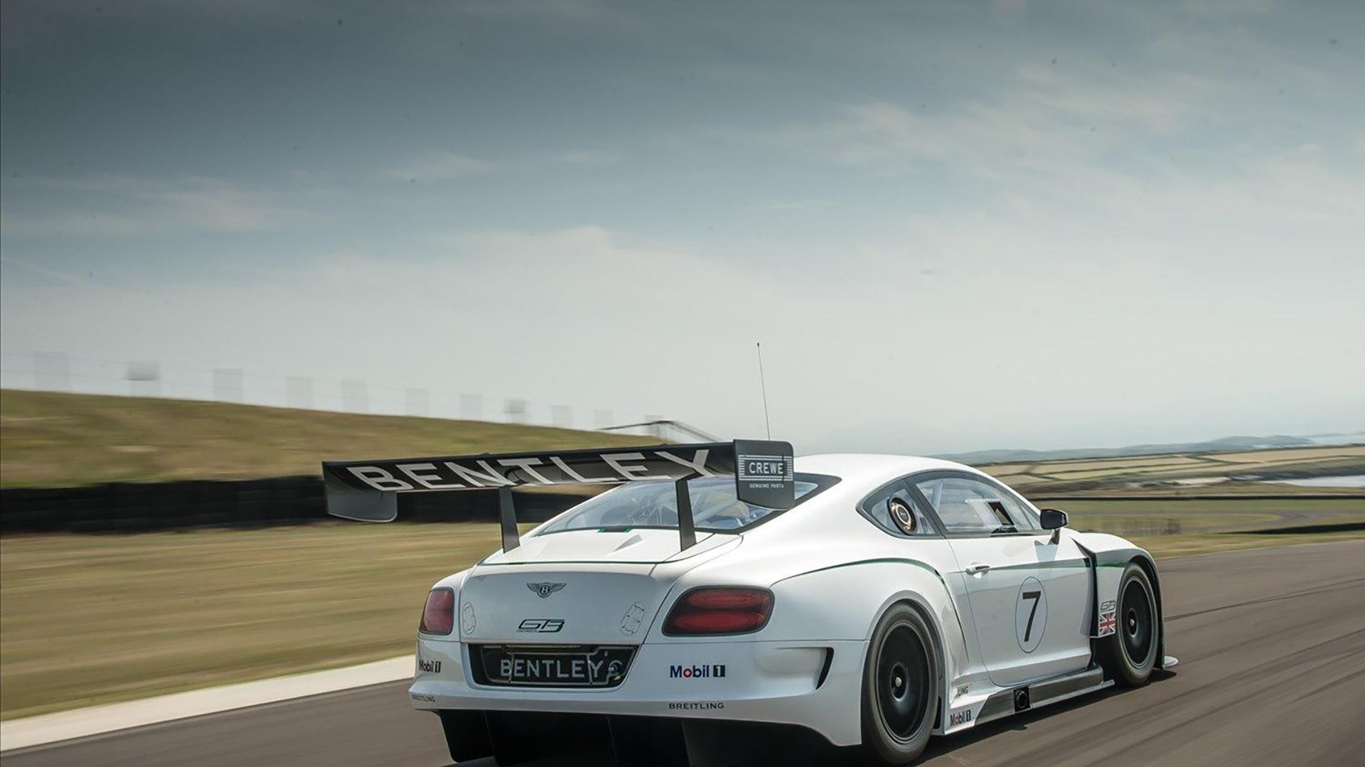 leyu乐鱼体育综合-“中国足球运动员签约国际体育品牌”，足球队员中国