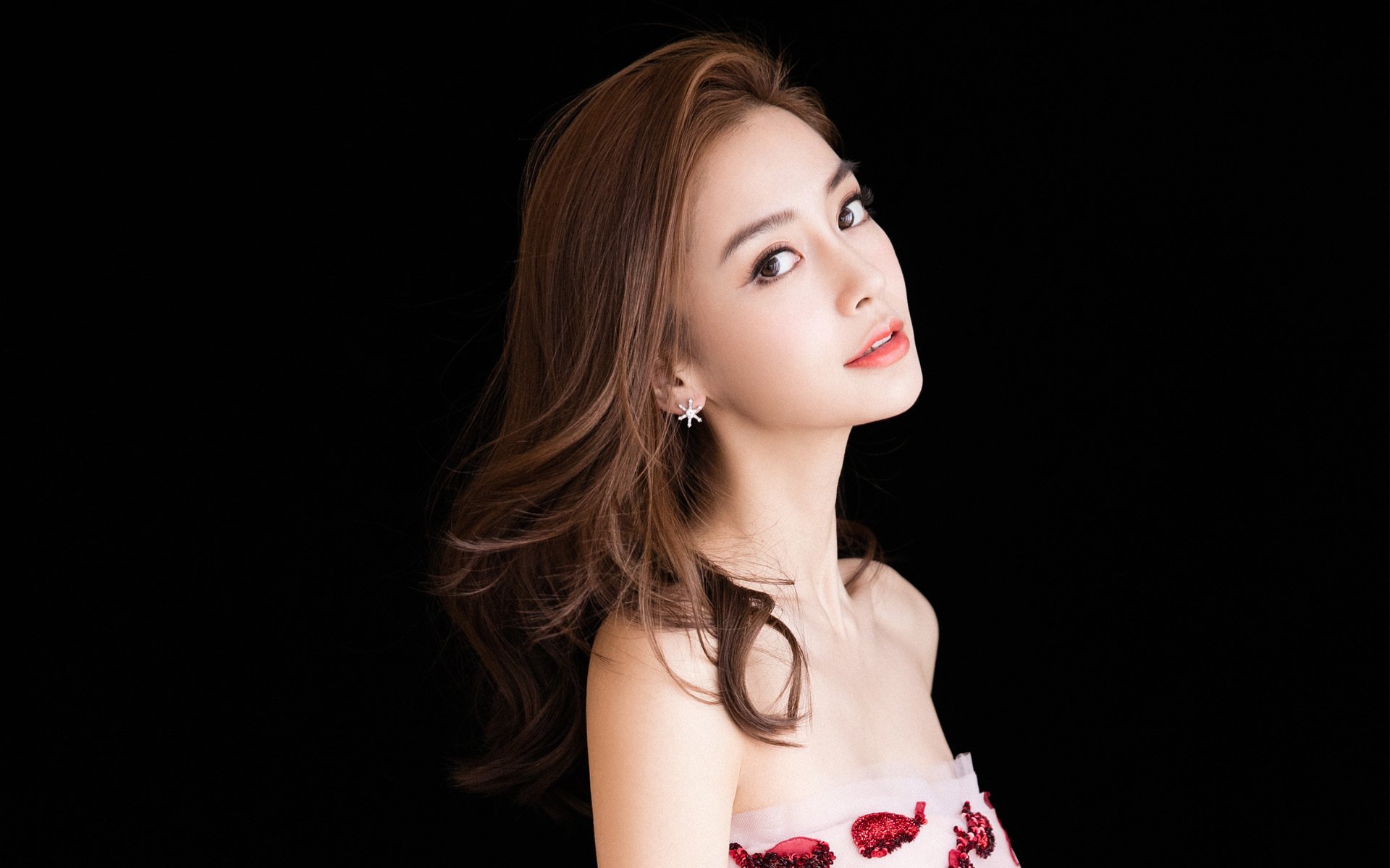 法国足球联赛热火朝天,冠军悬念引人关注,法国足球业余联赛