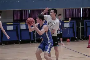 关于"季后赛经验：老将的智慧对年轻球员的指导"的信息